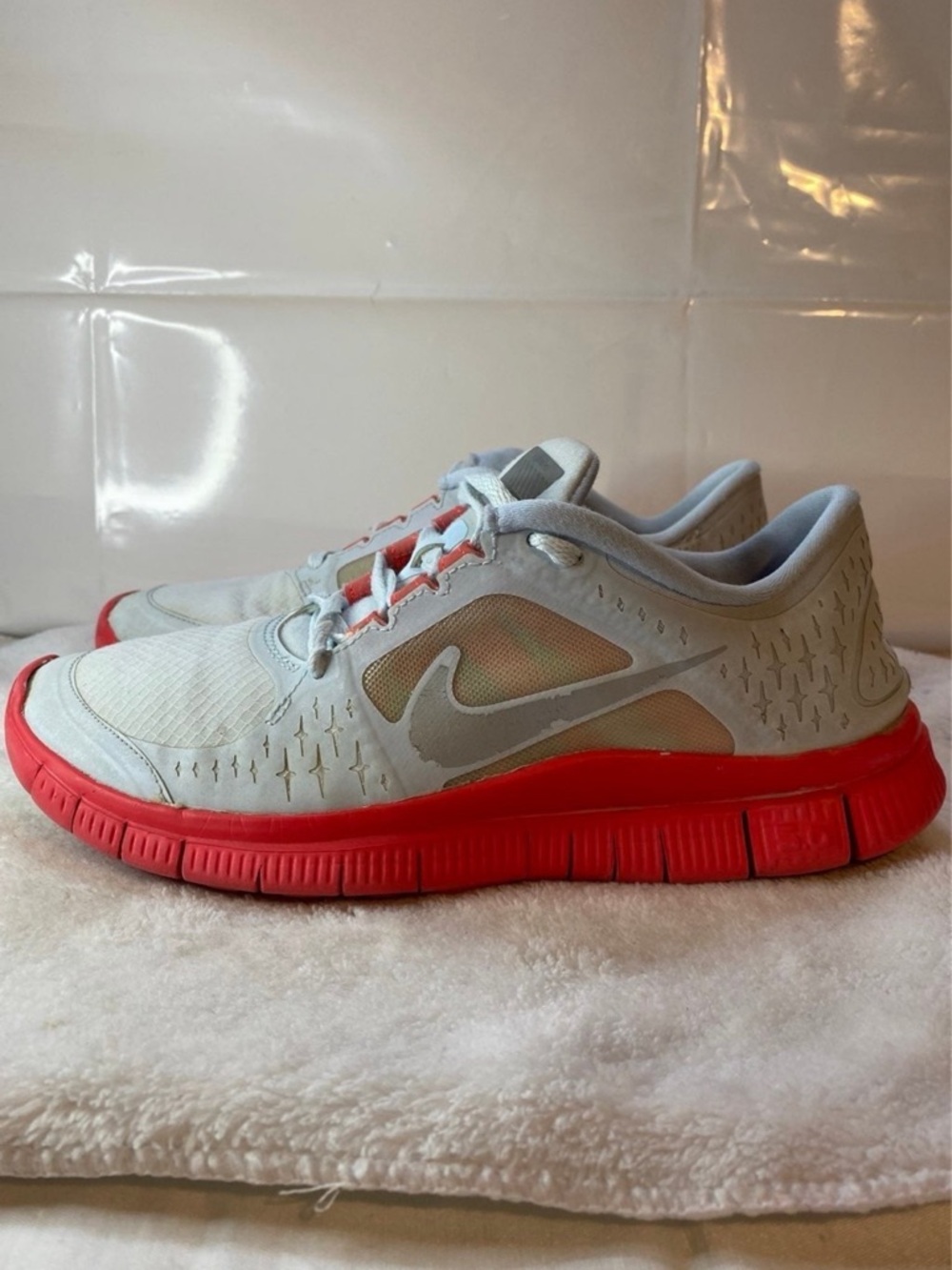 Nike Light Gray and Red Women's Running Shoes